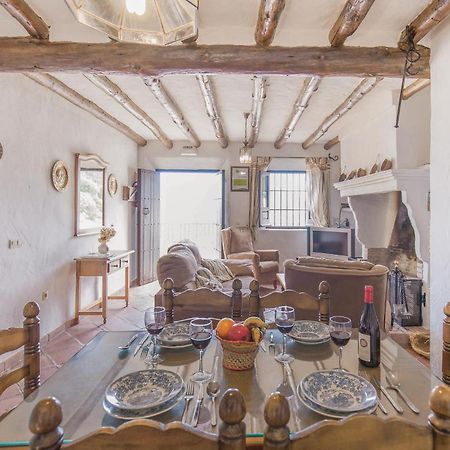 Cozy Home In Zahara De La Sierra With Kitchen 外观 照片