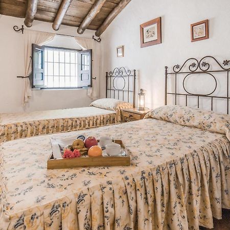 Cozy Home In Zahara De La Sierra With Kitchen 外观 照片